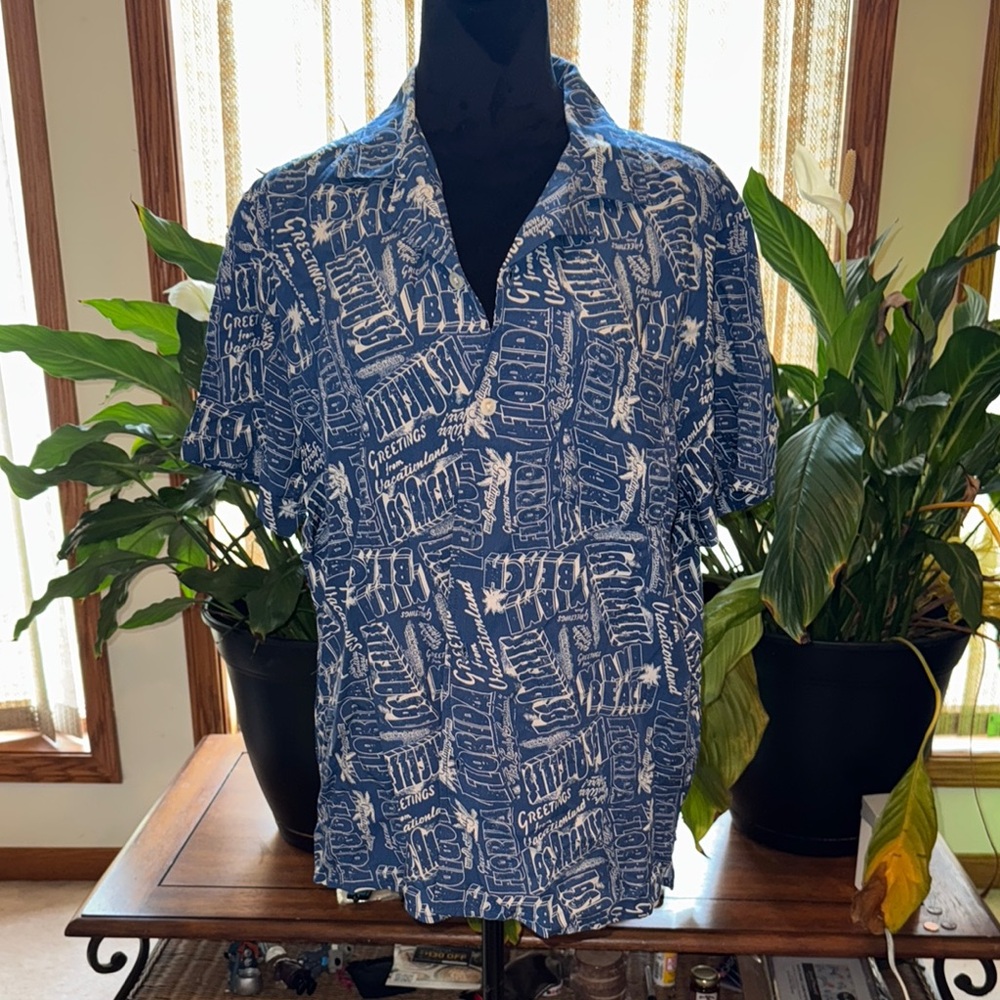 Goodfellow & Co Blue and White Casual Button Down Shirt